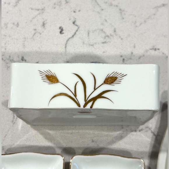 Lefton China hand painted trinket box with trays - Picture 7 of 12